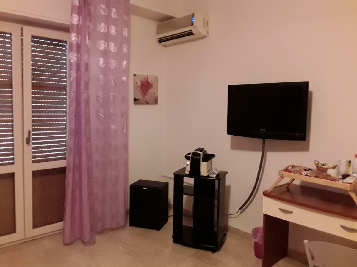 L'Attico Affittacamere B&B Catanzaro Dış mekan fotoğraf